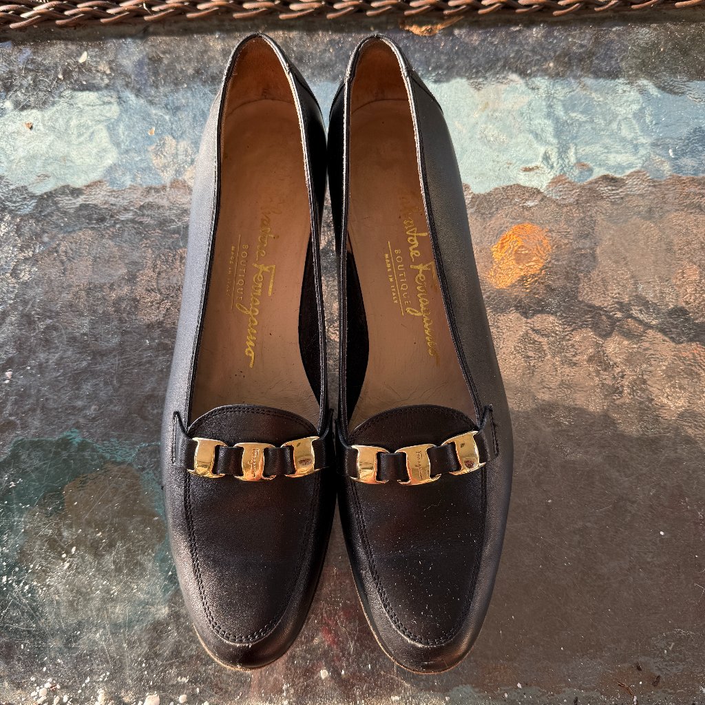 Salvatore Feragamo Boutique Black Leather Shoes Size 7 4a